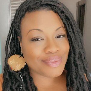 Meet your Posher, Keeva